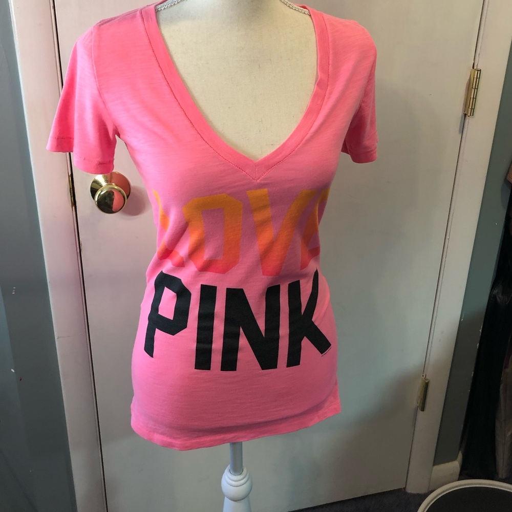 Pink Tee deep V neckline Size XS
